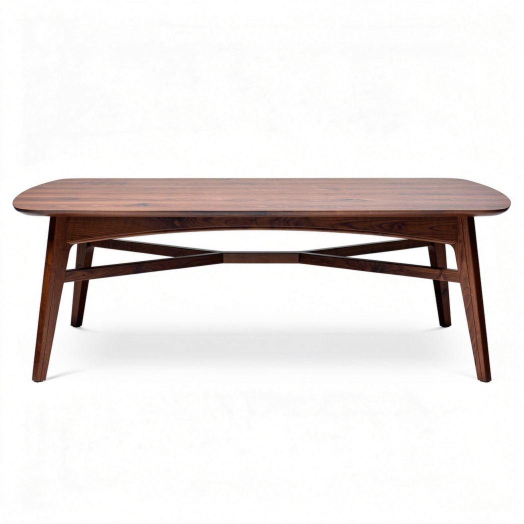 Eettafel van hout met ovale bovenkant en afmetingen 150 x 80 x 75cm