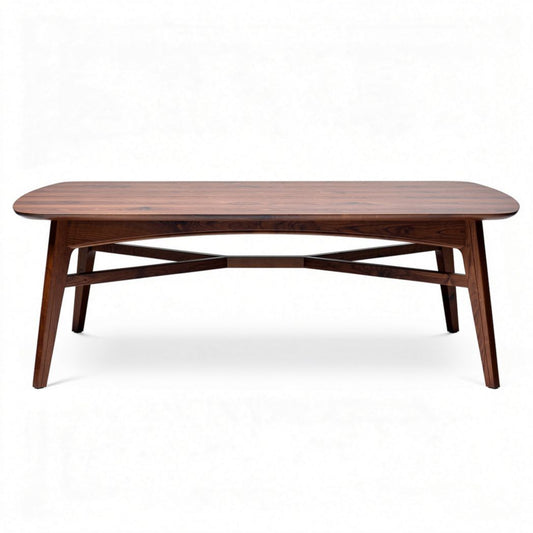 Eettafel van hout met ovale bovenkant en afmetingen 150 x 80 x 75cm